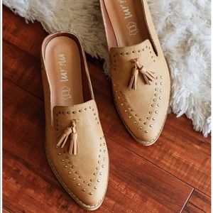 Adline Camel mules